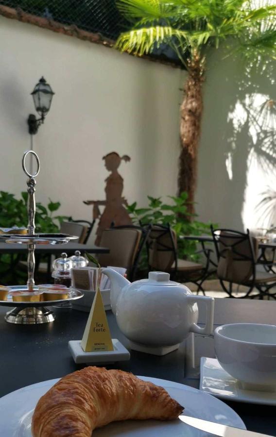 Boutique Hotel La Rinascente โลการ์โน ภายนอก รูปภาพ
